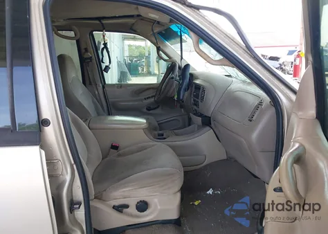 2000 Ford Expedition Xlt from USA, damaged, VIN 1FMRU1568YLA97744